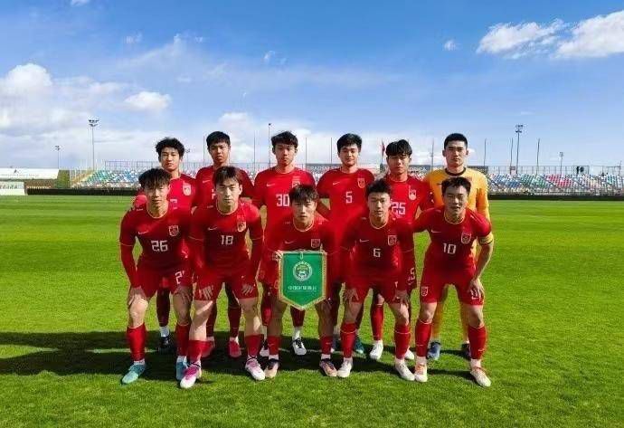 伤停补时5分钟。